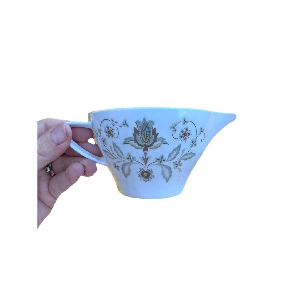Vintage White Noritake Set of 11 Cups Creamer Green Floral Pattern Melamine - Picture 1 of 14